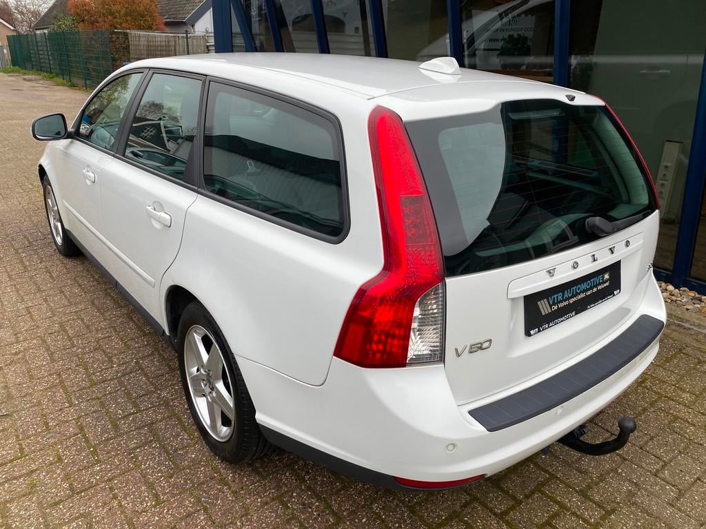 Volvo V50 2.0 Business Edition NAVI / XENON / TREKHAAK, Auto's, Volvo, Voorwielaandrijving, 145 pk, Stof, Gebruikt