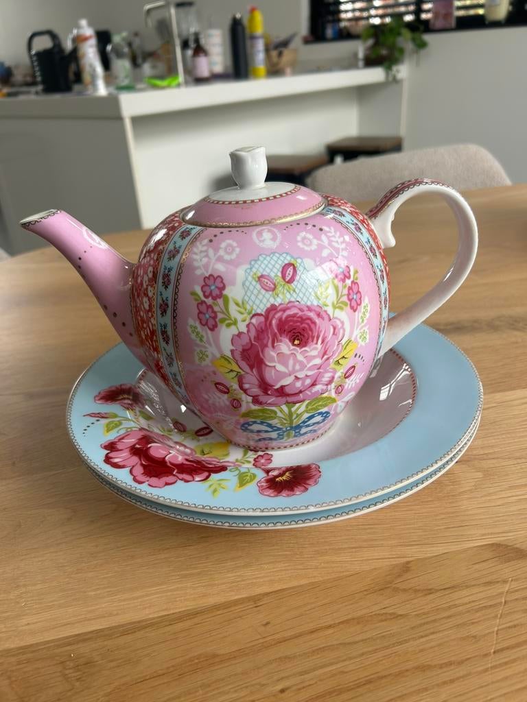 Pip studio theepot en diepe borden, Ophalen, Zo goed als nieuw, Bord(en), Overige stijlen