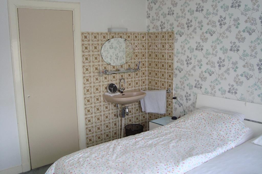 kamer te huur voor vrouw, 20 tot 35 m², Leiden