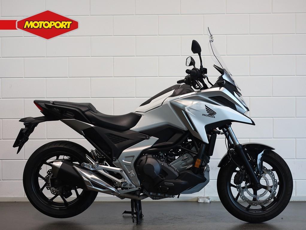 Honda NC 750 X DCT (bj 2021), Doornveld 180
B 1731  ZELLIK, BE, Bedrijf, Mc.benelux@honda-eu.com, Toermotor