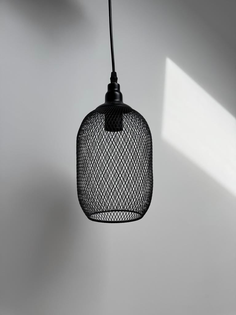 Zwart metale hanglamp Lucide, Huis en Inrichting, Ophalen, Zo goed als nieuw, 50 tot 75 cm