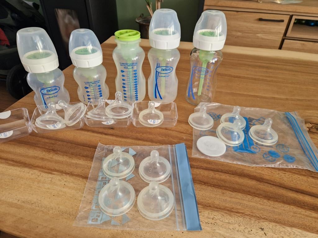 Dr Brown's & Medela flessen met spenen en toebehoren, Ophalen of Verzenden