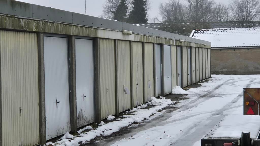 TE HUUR! Garagebox Veendam groningen., Groningen