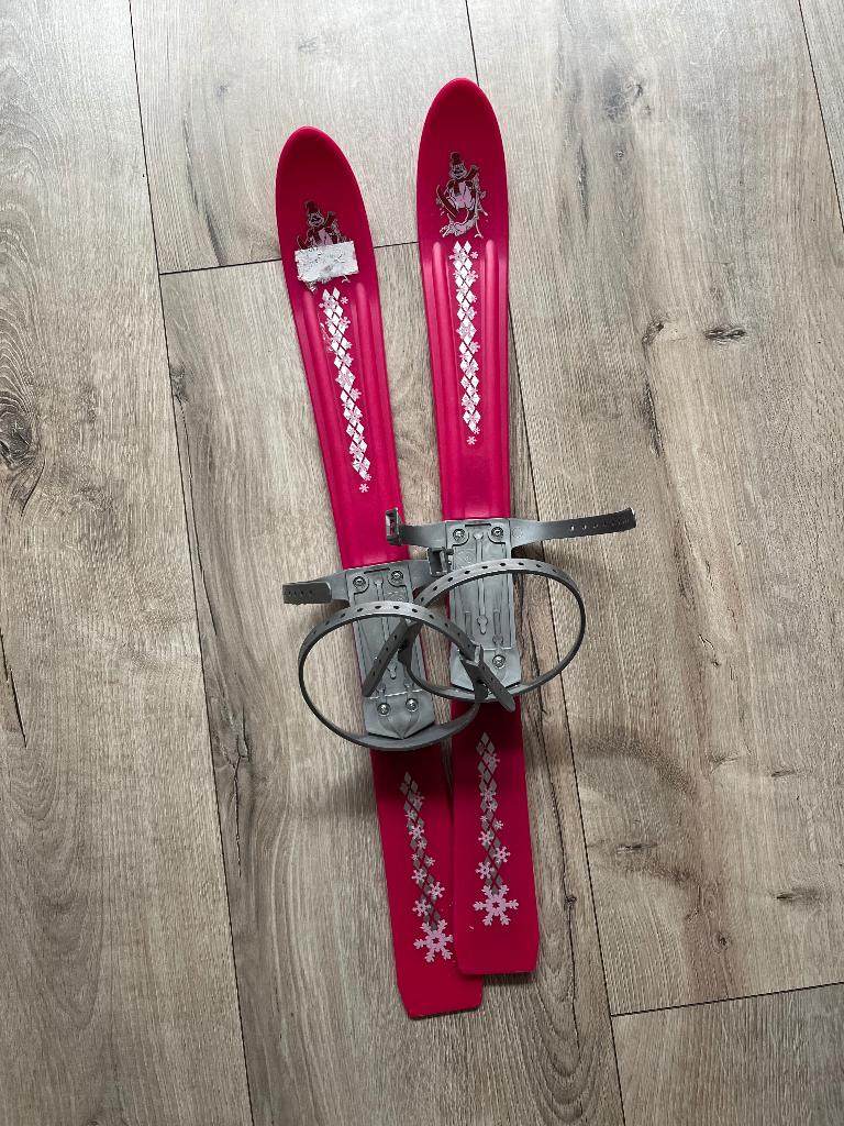 Plastic skis met stokken for kids, Sport en Fitness, Skiën en Langlaufen, Zo goed als nieuw, Skiën, Minder dan 100 cm, Ski's
