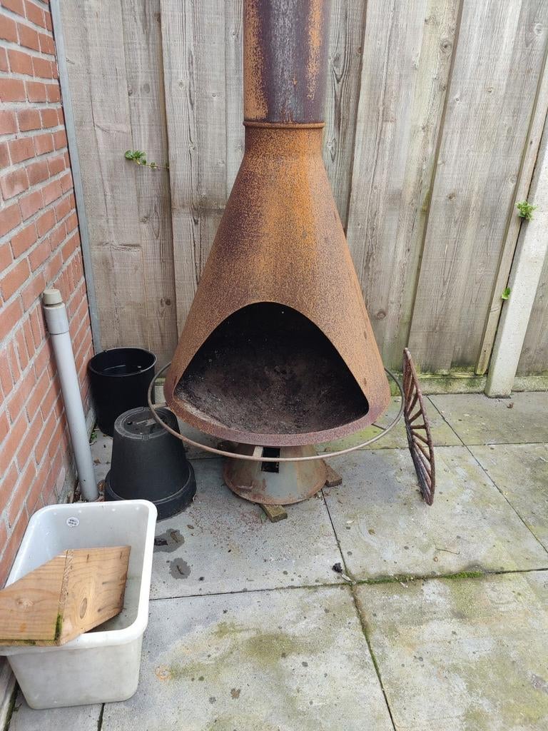 Buitenkachel met extra lange rookpijp, Ophalen