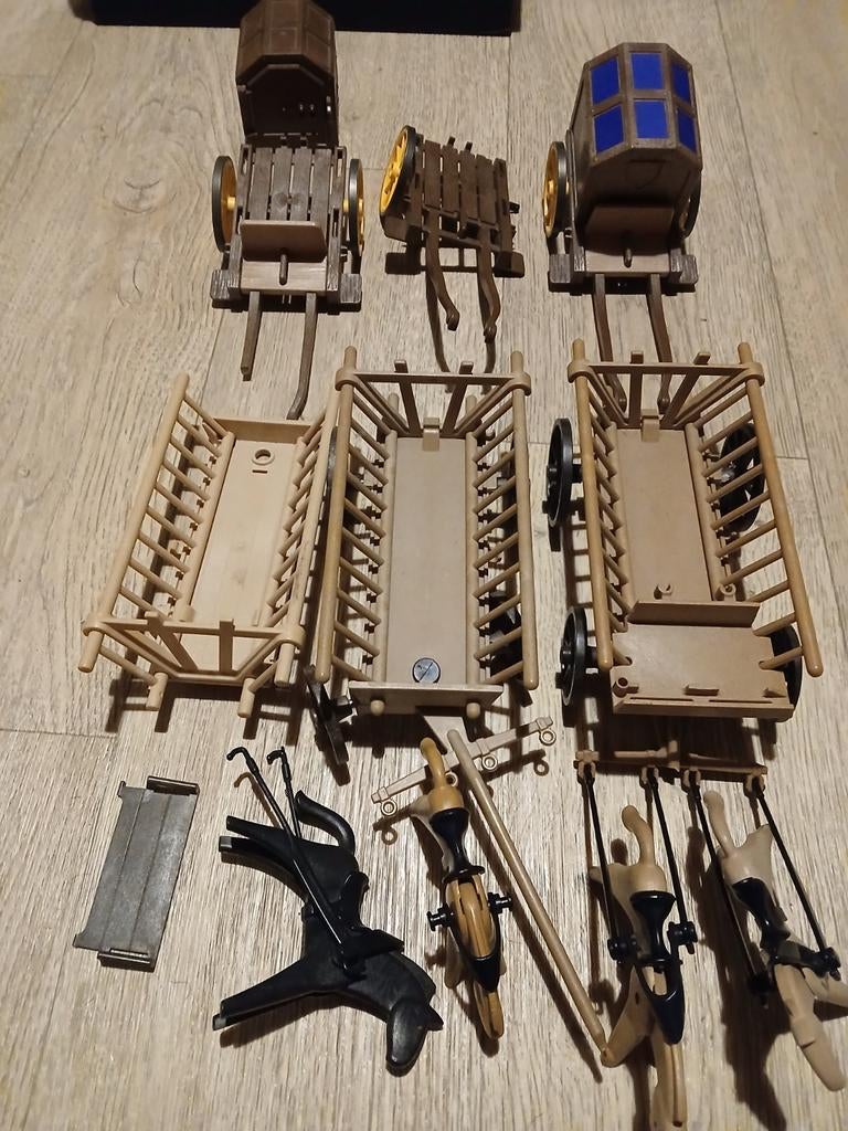 Playmobil wagens en karren met paarden, Kinderen en Baby's, Speelgoed | Playmobil, Ophalen of Verzenden