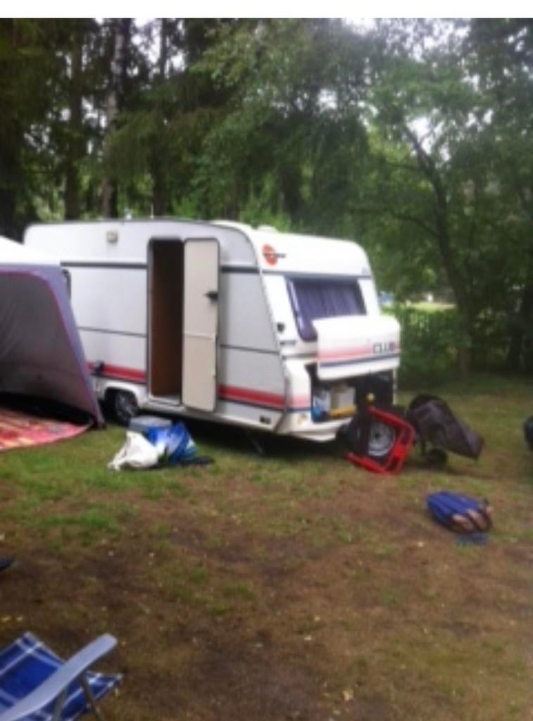 Bürstner Club caravan/4 persoons uit 1991, Standaardzit, Dwarsbed, Particulier, Bürstner