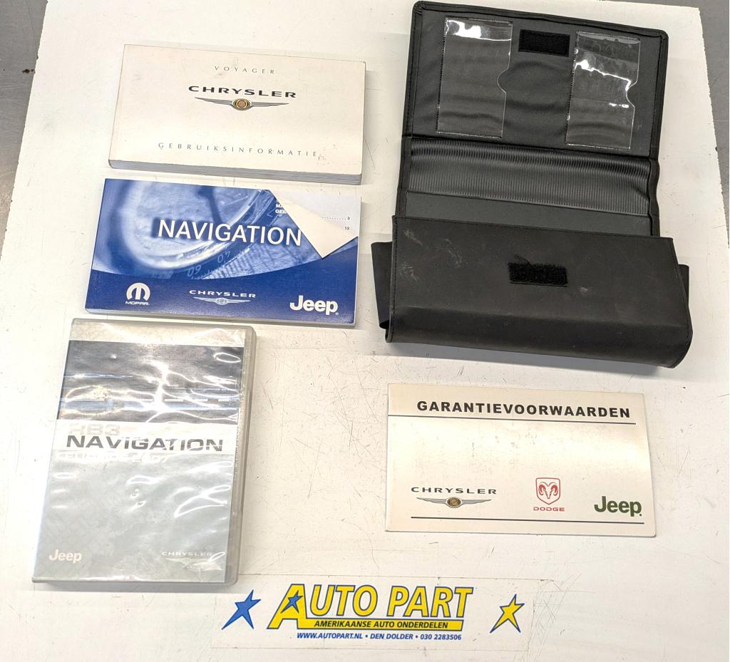 Chrysler Voyager instructieboekje 2007, Gebruikt, PO Box 21-8004 | Auburn Hills, MI 48321-8004, Chrysler, Ophalen of Verzenden