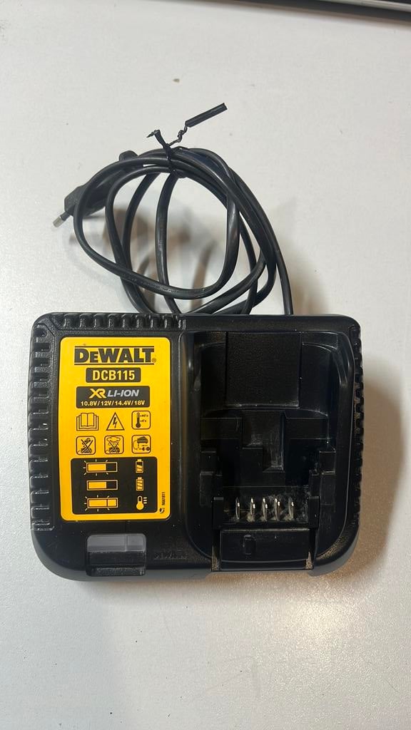 Dewalt Lader, Ophalen of Verzenden, Zo goed als nieuw