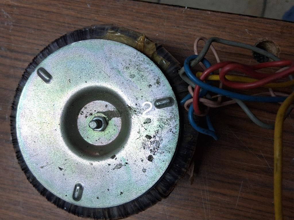 ringkerntrafo 2 x 35 volt  4,55 ampere, Hobby en Vrije tijd, Elektronica-componenten, Ophalen of Verzenden, Zo goed als nieuw