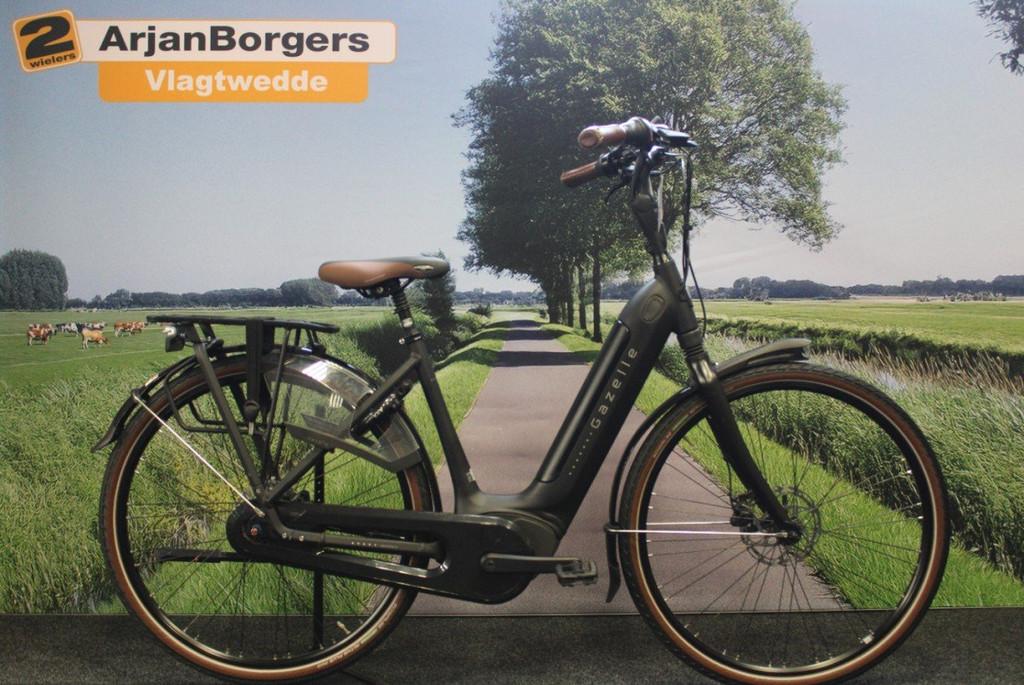 GAZELLE Grenoble C8 HMB Dames Black Mat 49cm 2023, Gebruikt, -, - 0
-, NL, 47 tot 51 cm