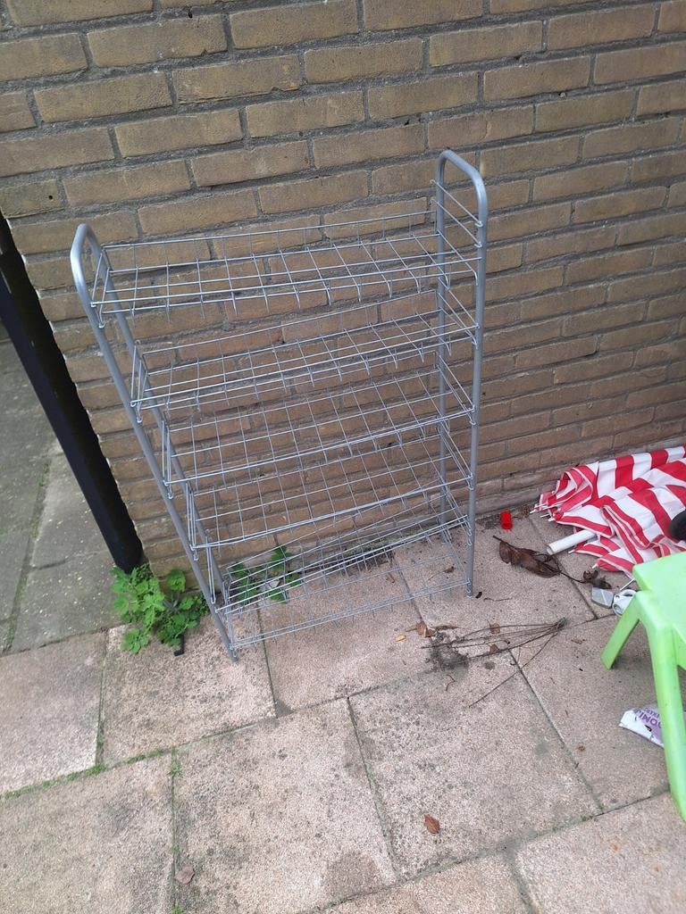 Gratis schoenenrek, Ophalen, Gebruikt, Minder dan 10 meter