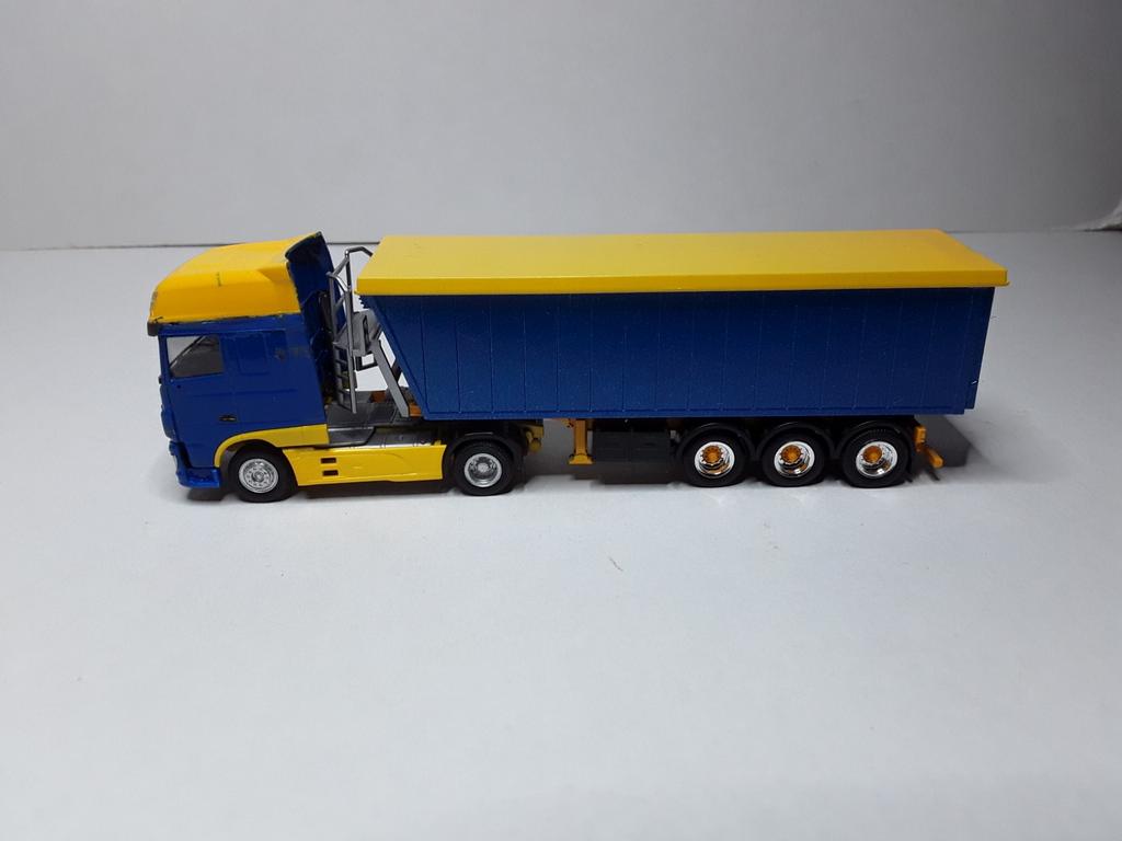 HERPA DAF XF SSC MET Stoffelli er kipoplegger, Ophalen of Verzenden, Zo goed als nieuw, Bus of Vrachtwagen, Herpa