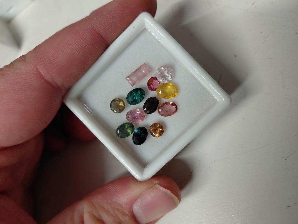 Lot met prachtige facet geslepen toermalijn goudsmid, Ophalen of Verzenden