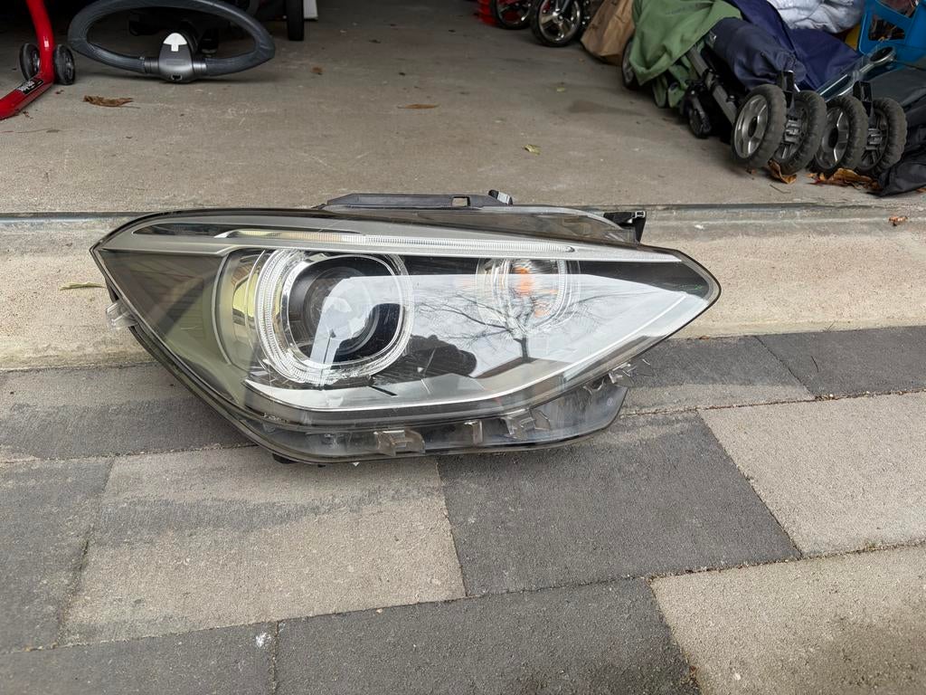 Rechter Koplamp BMW 1 serie F20 Xenon met LED dagrij, Ophalen, Gebruikt, BMW