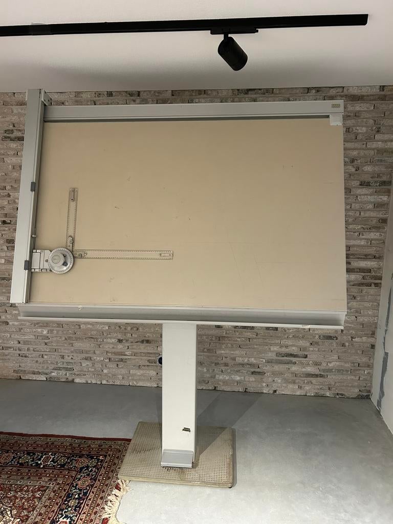 Tekentafel, Ophalen, Gebruikt