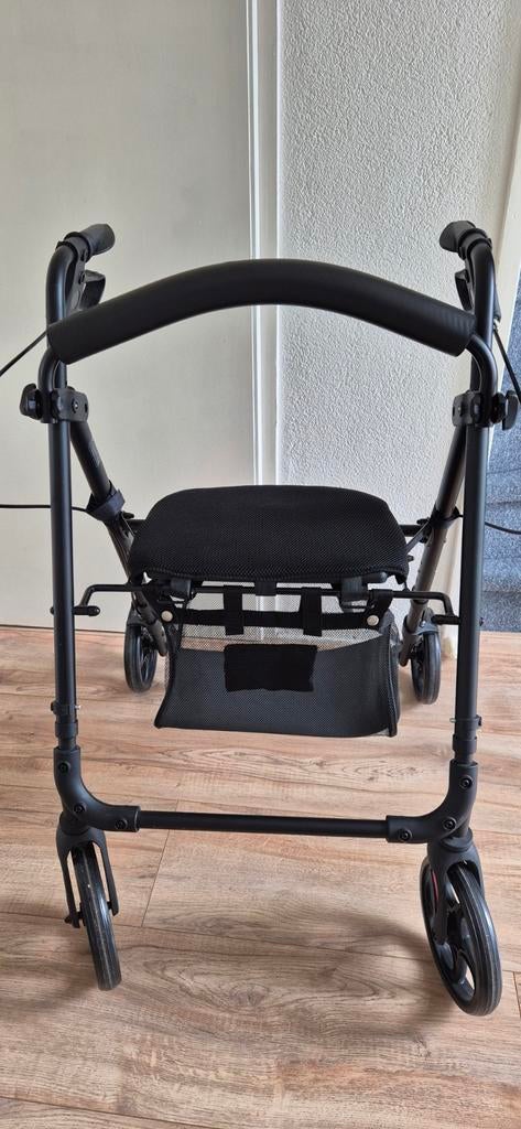 Rollator, één keer gebruikt, Diversen, Ophalen, Zo goed als nieuw