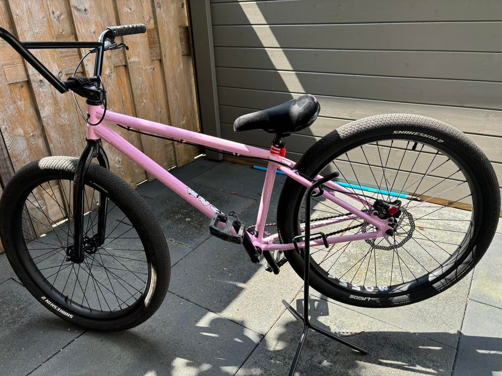 Mafia Bomma Se bike roze, Ophalen, Zo goed als nieuw, Aluminium, 24 inch of meer