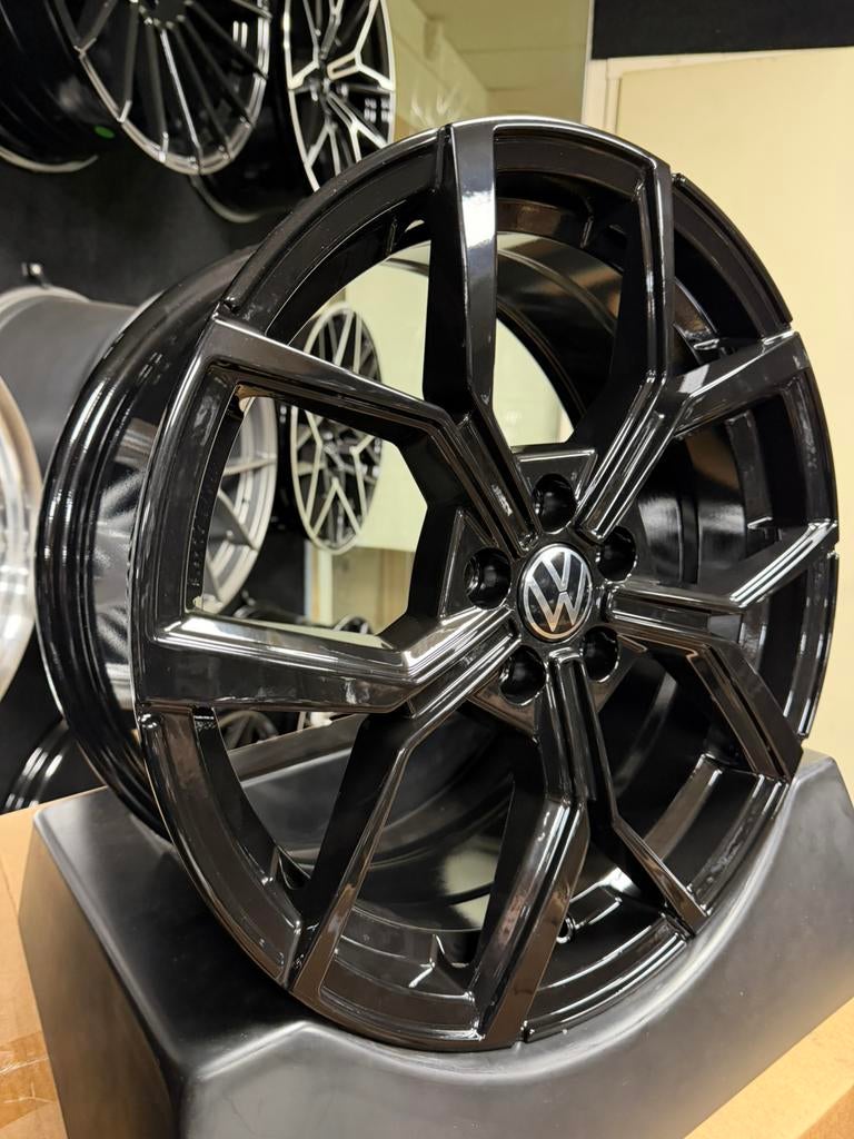 17 inch velgen voor Volkswagen Faro GTI 5x100 Polo 2G 6R AW, Auto-onderdelen, Banden en Velgen, 215 mm, Velg(en), Nieuw, 17 inch