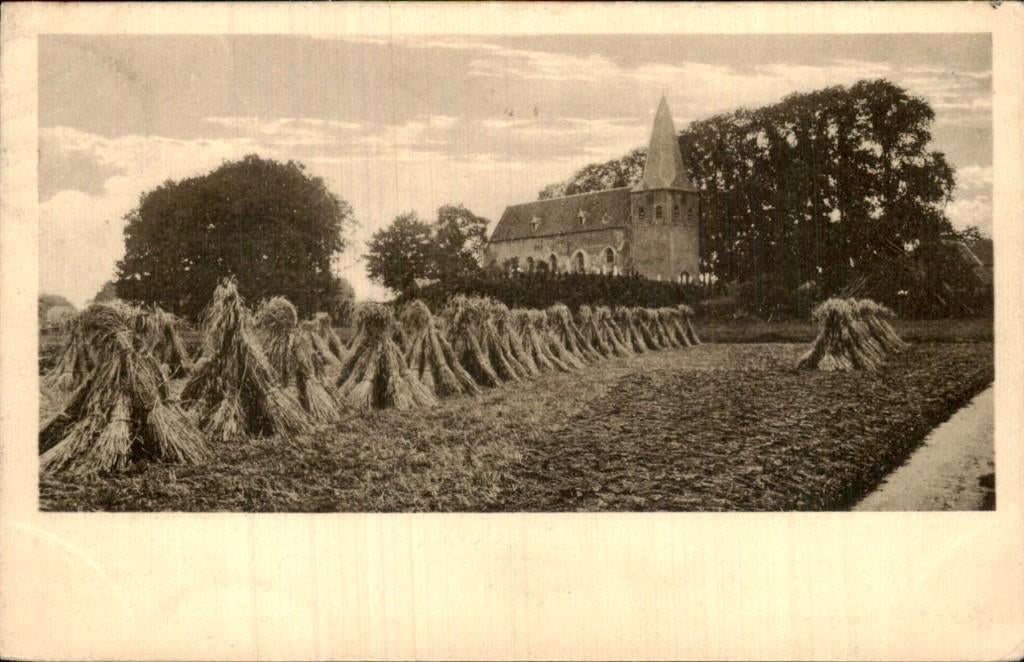 Hoog-Keppel - Kerk - Korenschoven, Verzamelen, Ansichtkaarten | Nederland, Ophalen of Verzenden, 1920 tot 1940, Gelopen, Gelderland