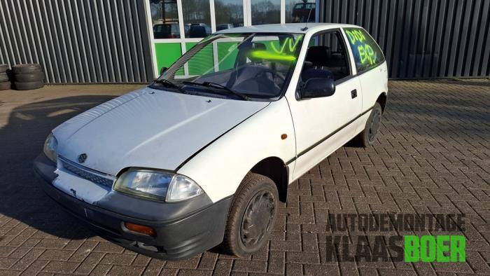 Scherm links-voor van een Suzuki Swift, Gebruikt, -, -, Ophalen of Verzenden