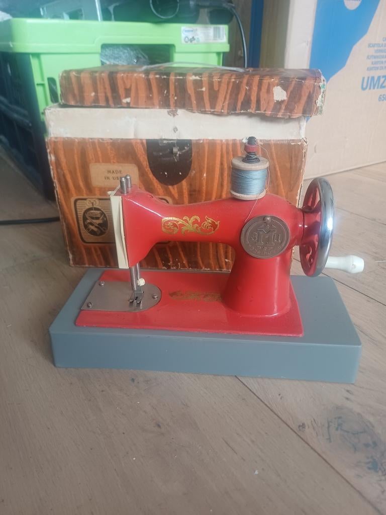 Rode kinder naaimachine, Ophalen of Verzenden