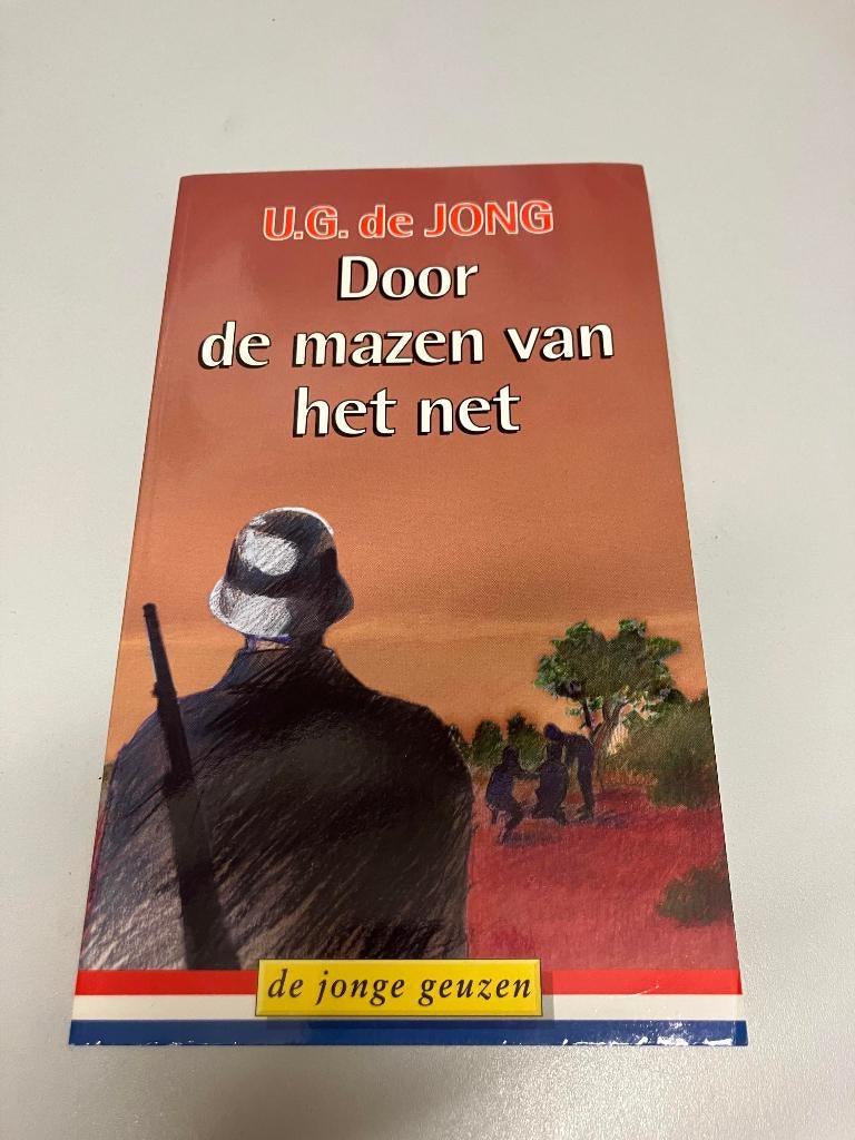 Door de mazen van het net U de Jong, Ophalen of Verzenden, Tweede Wereldoorlog, Gelezen, Algemeen