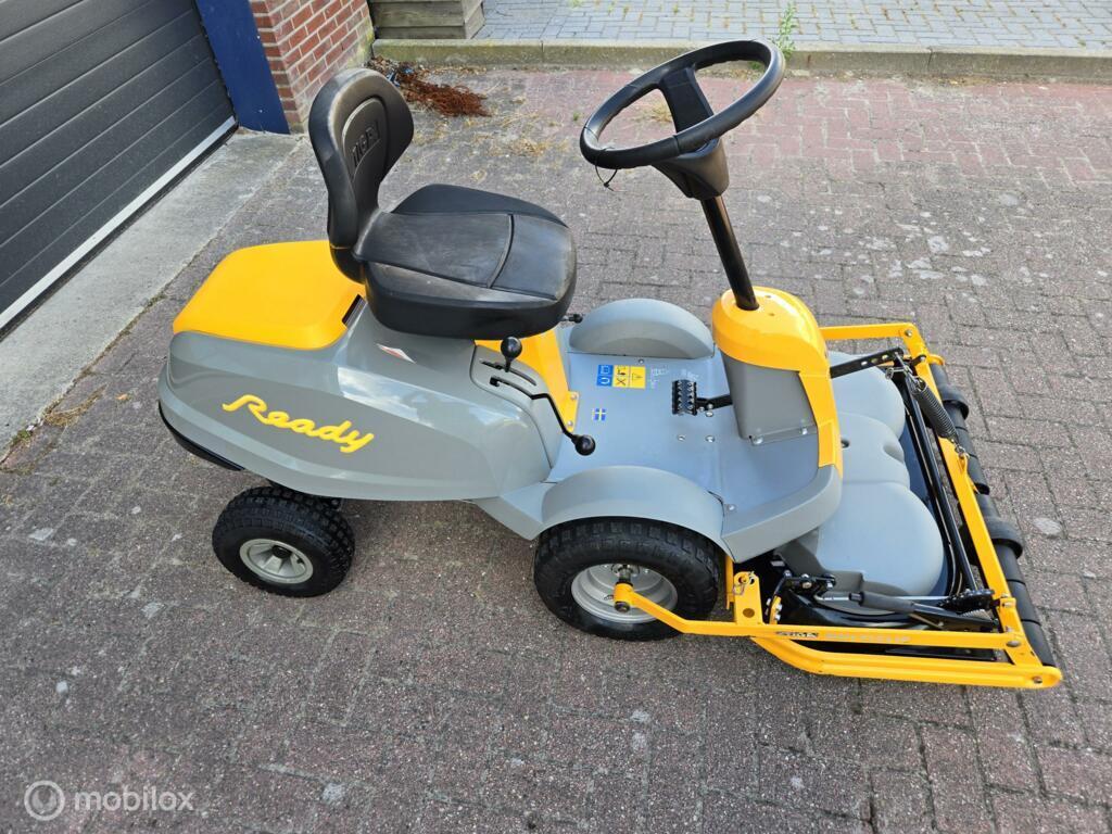 Zitmaaier  frontmaaier stiga  mulch nieuwmaaidek, Tuin en Terras, Ophalen, Zo goed als nieuw, Versnellingen