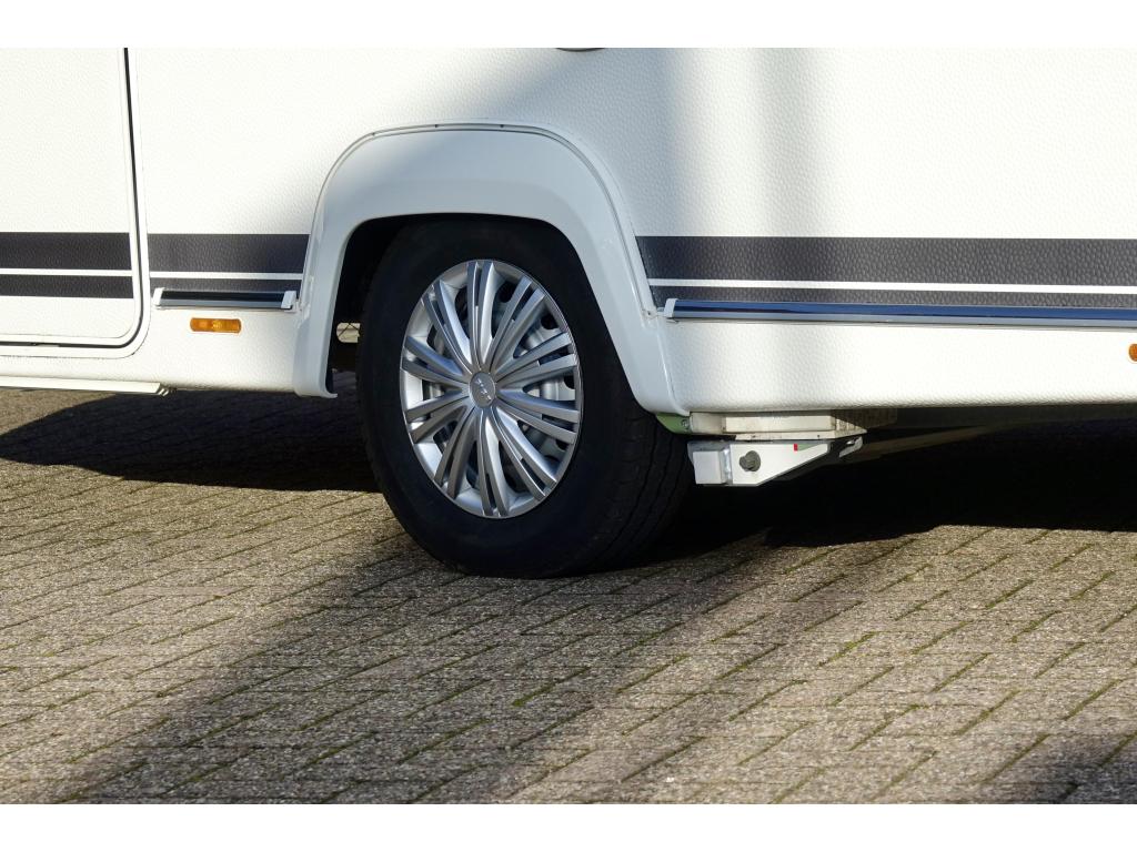 Fendt Bianco Activ 390 FHS 2022 Mover Luifel 1700KG Truma 4G, Dwarsbed, Bedrijf, Treinzit, Schokbreker