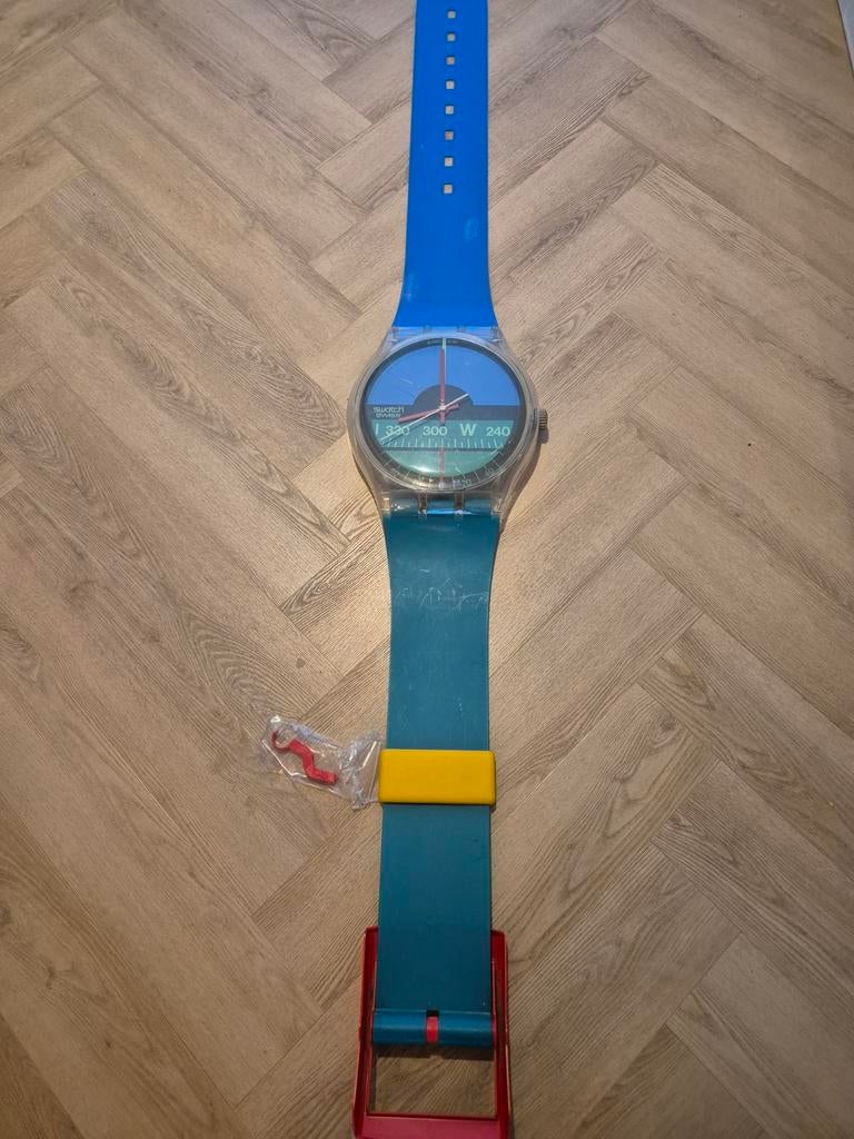Swatch wandklok, Ophalen of Verzenden, Jongen of Meisje