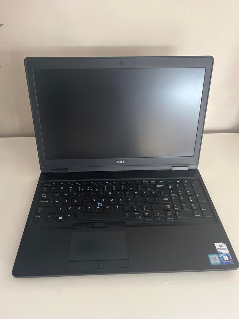 Dell Latitude 5590 zakelijke laptop + laptoptas, Ophalen of Verzenden, Zo goed als nieuw