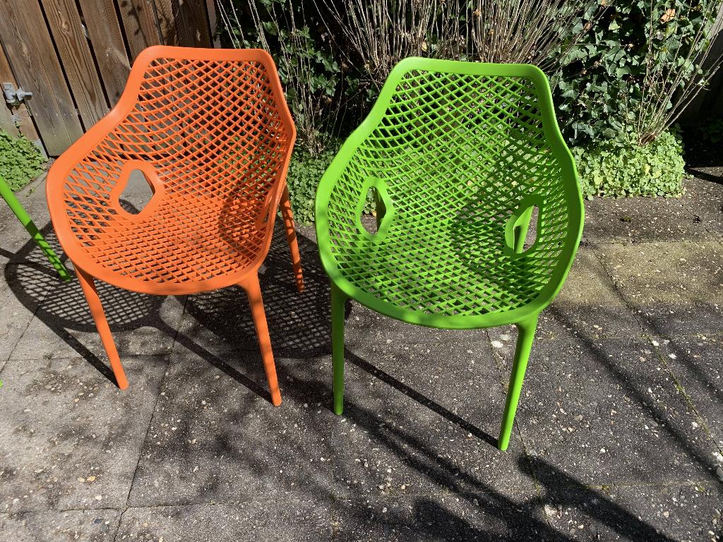 Kleurige terrasstoelen, Tuin en Terras, Tuinstoelen, Ophalen, Zo goed als nieuw, Kunststof, Stapelbaar