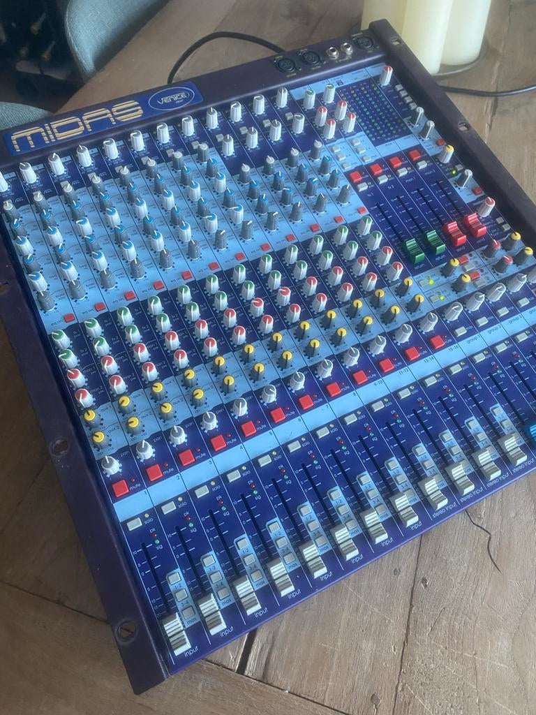 Midas Venice 160 Mengtafel met Rackmount - Zeer Netjes, Muziek en Instrumenten, Mengpanelen, Gebruikt, Microfooningang, Ophalen of Verzenden