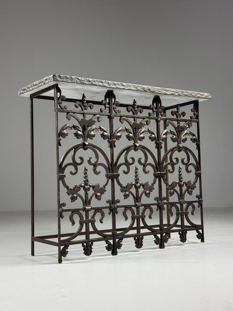 Gietijzer balkon sidetable hardsteen