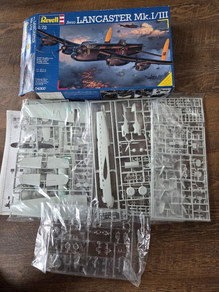 vliegtuig bouwmodellen Lancaster, Sunderland, Heyford, Overige merken, 1:72 tot 1:144, Ophalen of Verzenden, Zo goed als nieuw