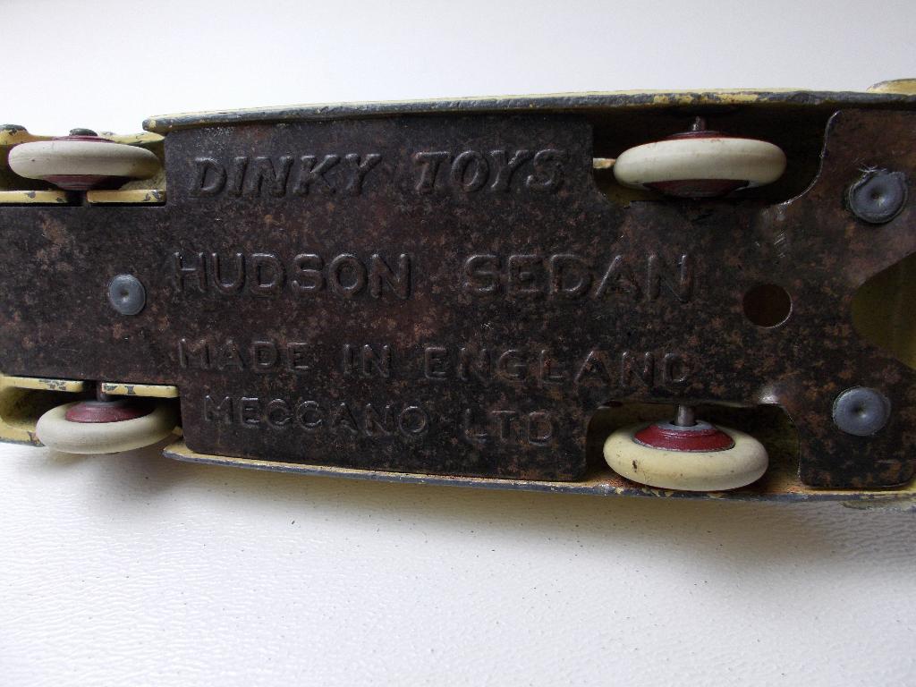 1952 Dinky Toys 139-B HUDSON COMMODORE SEDAN (Opknapper.), Ophalen of Verzenden, Gebruikt, Auto, Dinky Toys