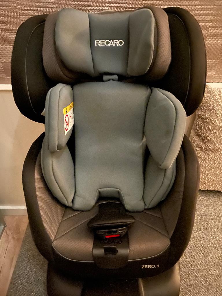 Recaro Autostoel met verkleiner, Kinderen en Baby's, Autostoeltjes, 0 t/m 18 kg, Zo goed als nieuw, Isofix, Slaapstand