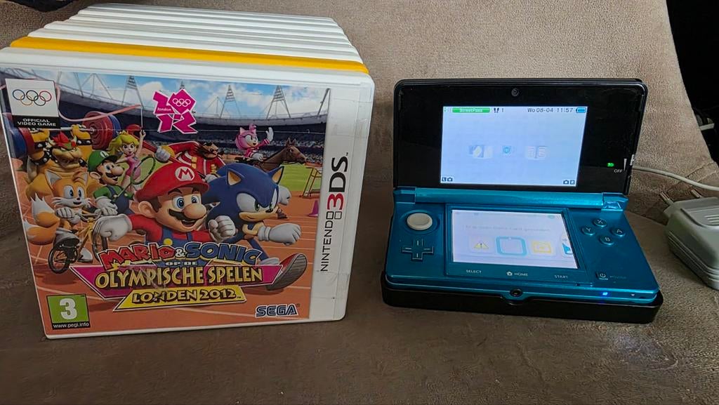 Nintendo 3DS aqua blauw, Spelcomputers en Games, Spelcomputers | Nintendo 2DS en 3DS, Ophalen of Verzenden, Zo goed als nieuw