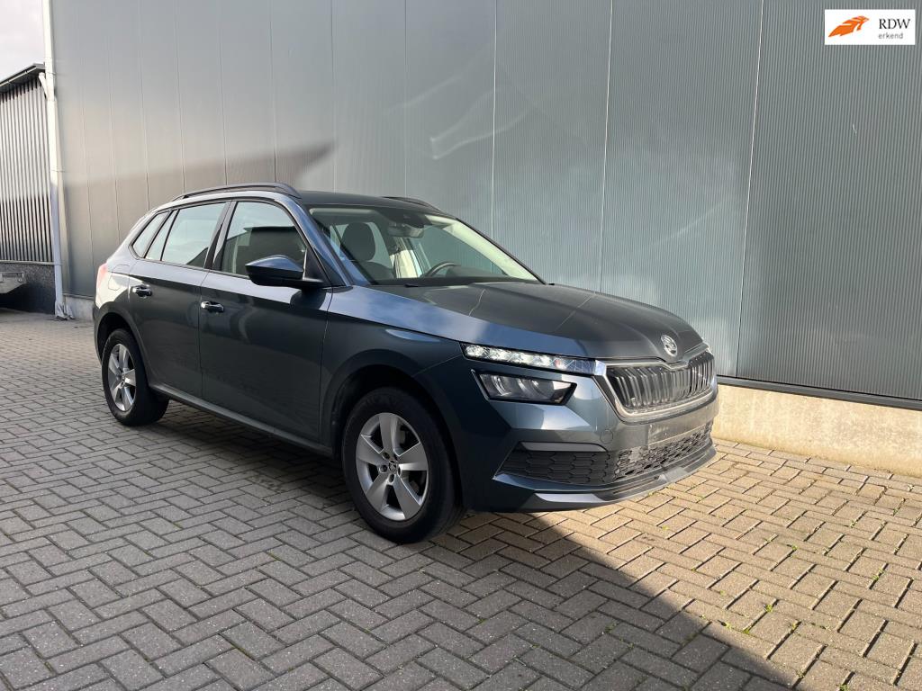 Skoda KAMIQ Style 1.0TSI 1e eigenaar, Auto's, Gebruikt, 610 kg, 1121 kg, Bedrijf