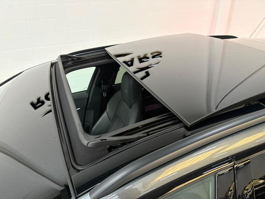 Audi RS 6 quattro PANO, 4WS, Carbon (Fabrieks garantie tot 2, Automaat, Gebruikt, Zwart, 600 pk