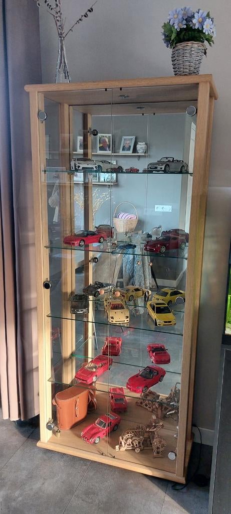 Massief eiken vitrinekast met 4 glazen legplanken, Ophalen, Met plank(en), Gebruikt, Eikenhout