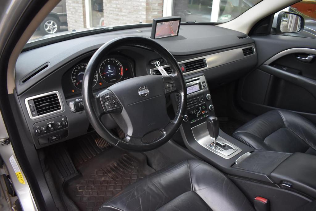 Volvo V70 2.5T Youngtimer Trekhaak Automaat Cruise Camera St, Zwart, 2521 cc, Navigatiesysteem, Euro 4