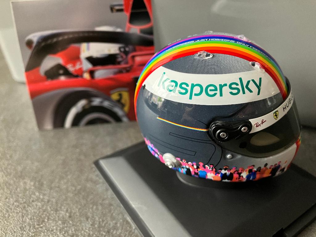 ✅ Sebastian Vettel 1:5 helm 2020 Turkish GP Ferrari SF1000, Ophalen of Verzenden, Nieuw, Formule 1