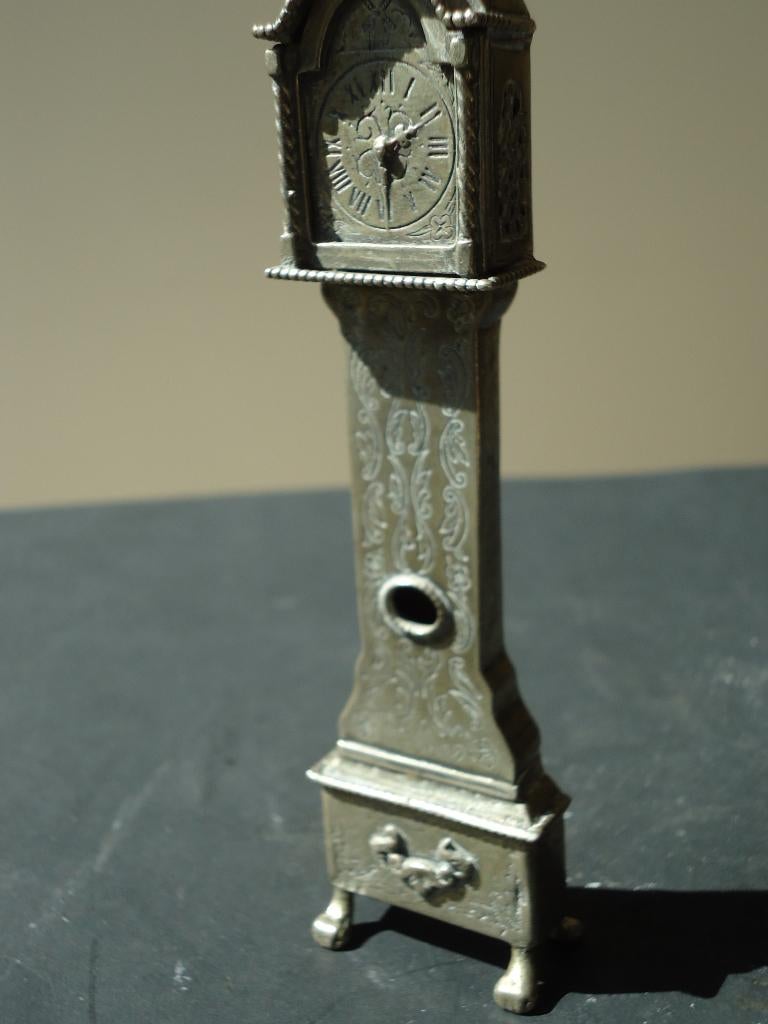 antieke miniatuur klok poppenhuis staanklok grootvaderklok, Antiek en Kunst, Antiek | Speelgoed, Ophalen of Verzenden
