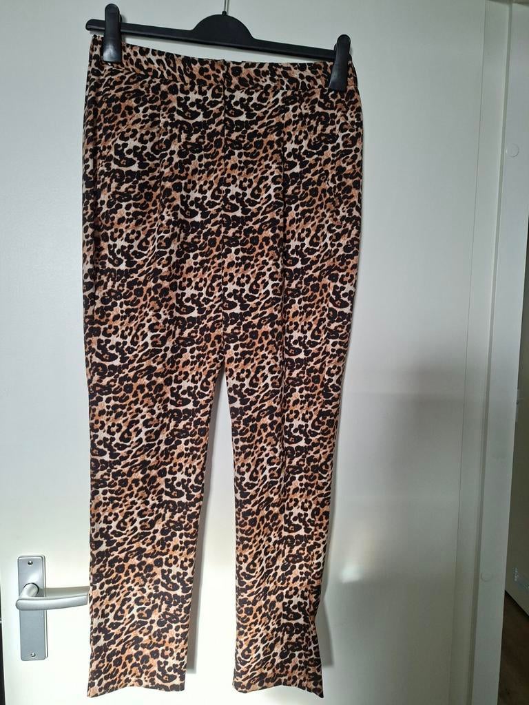 Leuke panterbroek maat M, Kleding | Dames, Broeken en Pantalons, Maat 38/40 (M), Zwart, Ophalen of Verzenden, Zo goed als nieuw
