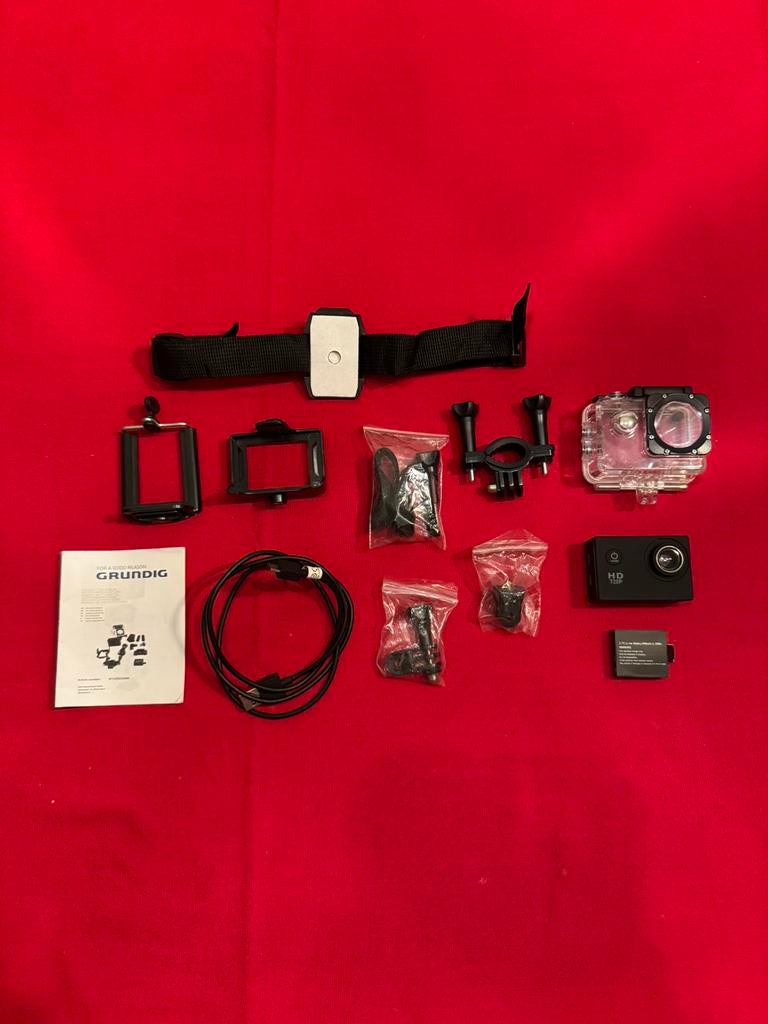 Actiecamera met accessoires, Audio, Tv en Foto, Actiecamera's, Verzenden, Zo goed als nieuw, Overige merken