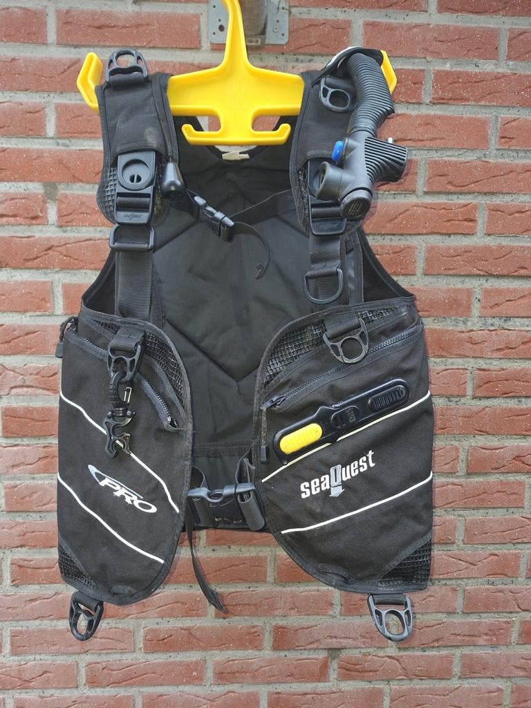Seaquest pro jacket maat ml met mes, Watersport en Boten, Duiken, Ophalen of Verzenden, Gebruikt, Trimvest of Wing