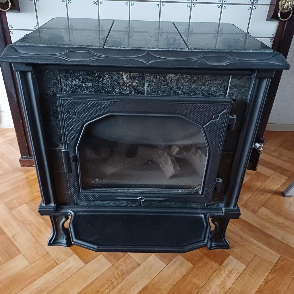 Gaskachel - Klassiek en sfeervol, Huis en Inrichting, Kachels, Gebruikt, Gas, Ophalen of Verzenden, Vrijstaand