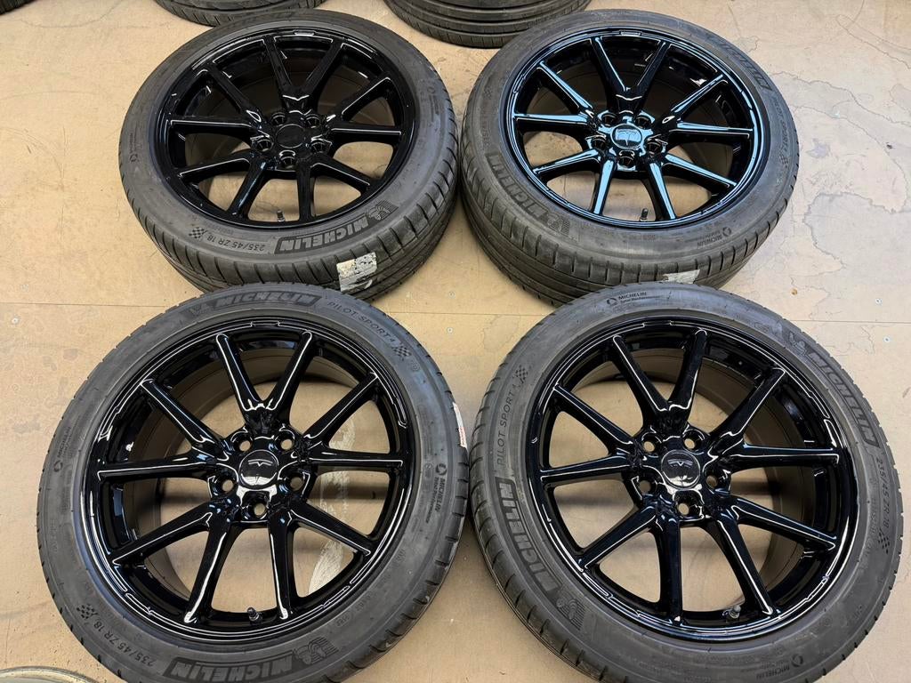 ☀️18 inch origineel Tesla model 3 Aero velgen met banden