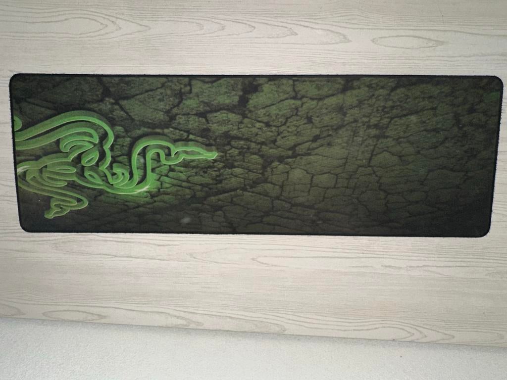 Razer Deathadder Elite + Muismat - Gaming Muis, Computers en Software, Muizen, Rechtshandig, Muis, Gebruikt, Ergonomisch